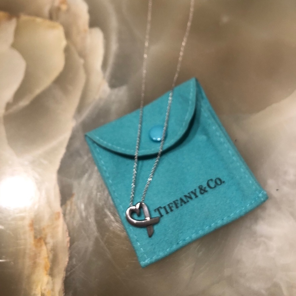 Tiffany & Co. Paloma Picasso loving heart necklace